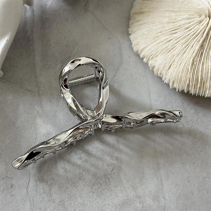 新疆包邮交叉简约时尚女高级感发饰后脑勺大号鲨鱼夹气质抓夹通用