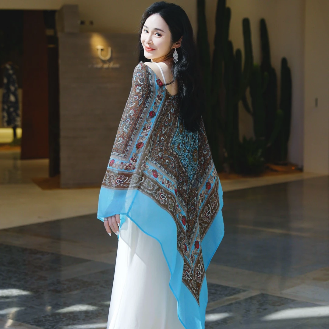 TU女装 拉古萨蓝调 羊毛斗篷上衣2025年秋季新款宽松出游服装女