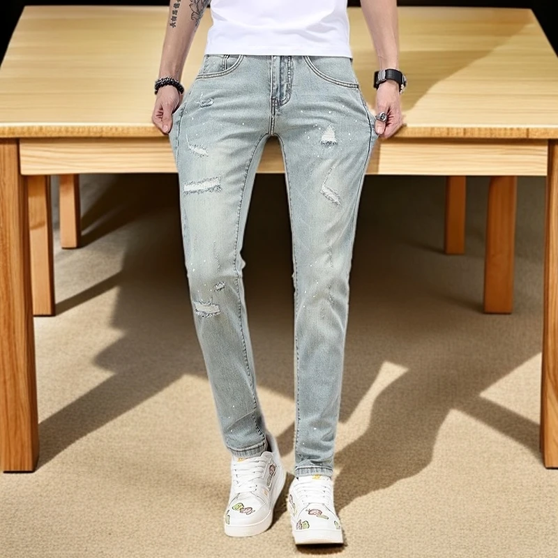 维斯克纳时尚男士修身潮流破洞春夏新款牛仔裤男弹力小脚水洗长裤