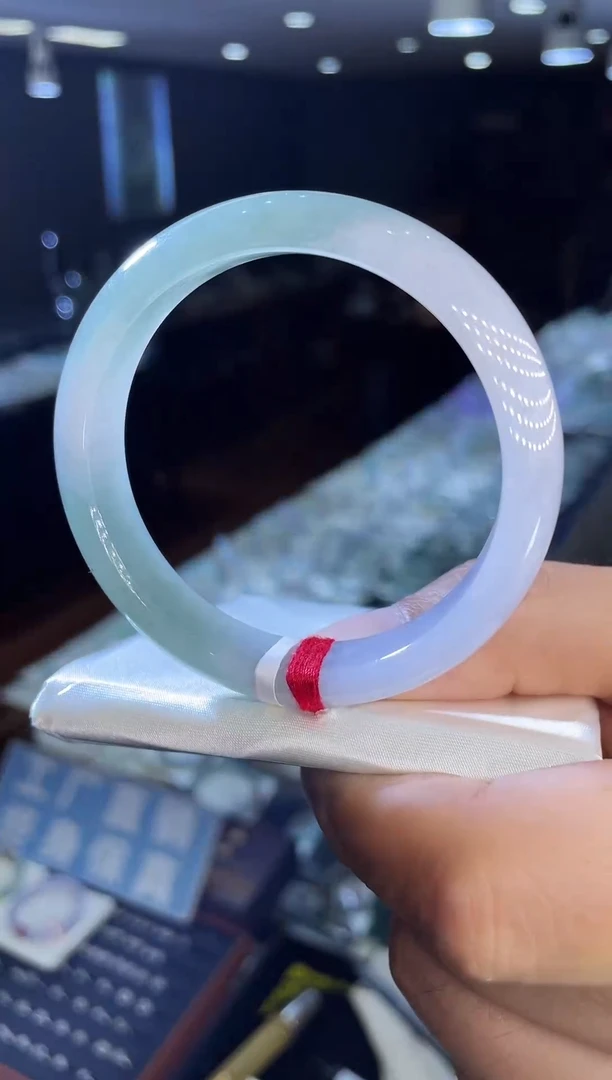 未镶嵌手镯翡翠55