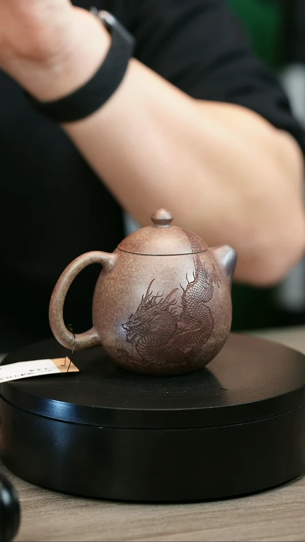 茶壶紫砂老*H2257顾建华段泥刻字龙蛋