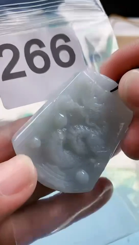 【闪购商品】翡翠颈饰未镶嵌天然翡翠吊坠挂件