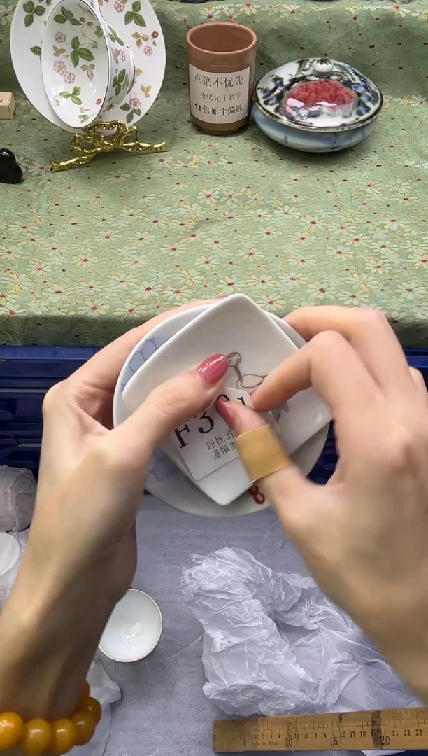 瓷片薄***人       F301