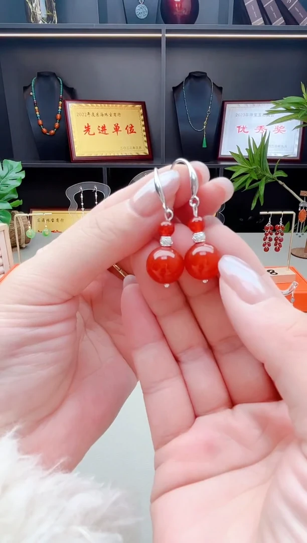 未镶嵌耳钉玛瑙/玉髓000000