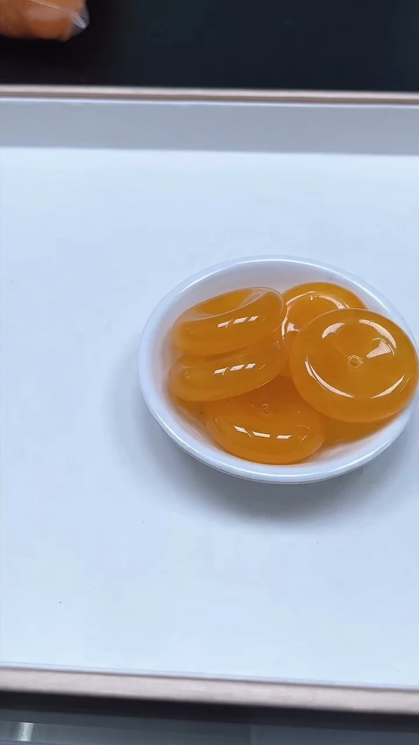 【闪购商品】蜜蜡裸石未镶嵌A1027鸡油黄蜜蜡平安扣 1个9.9元