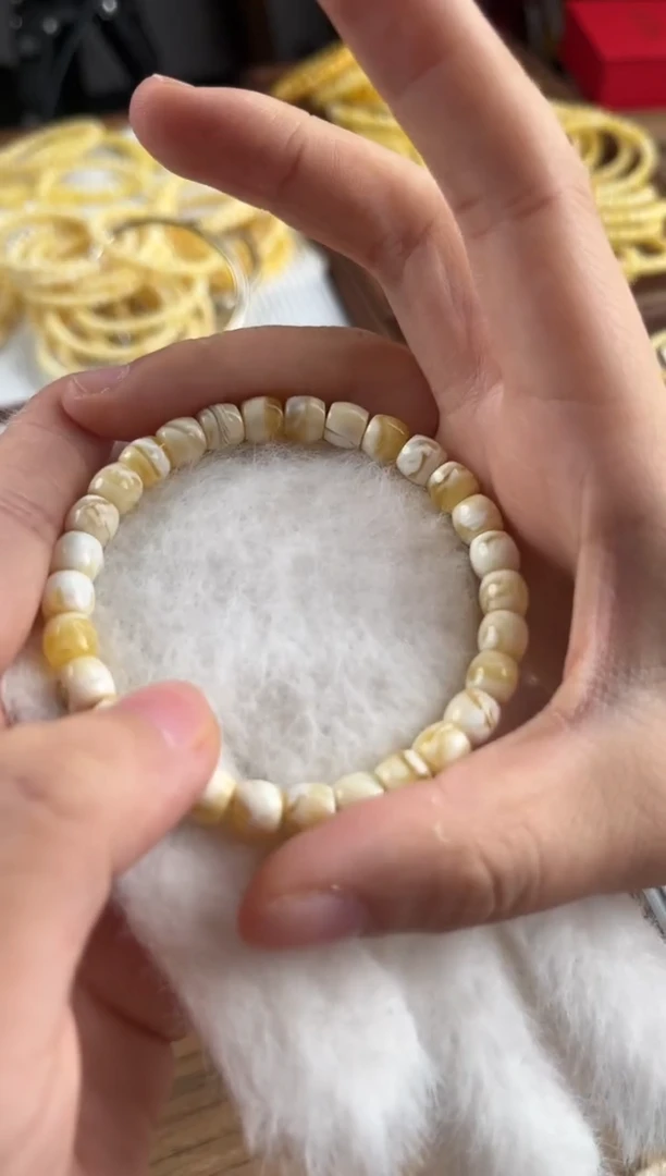 【闪购商品】蜜蜡裸石未镶嵌安好回血蜜蜡手串