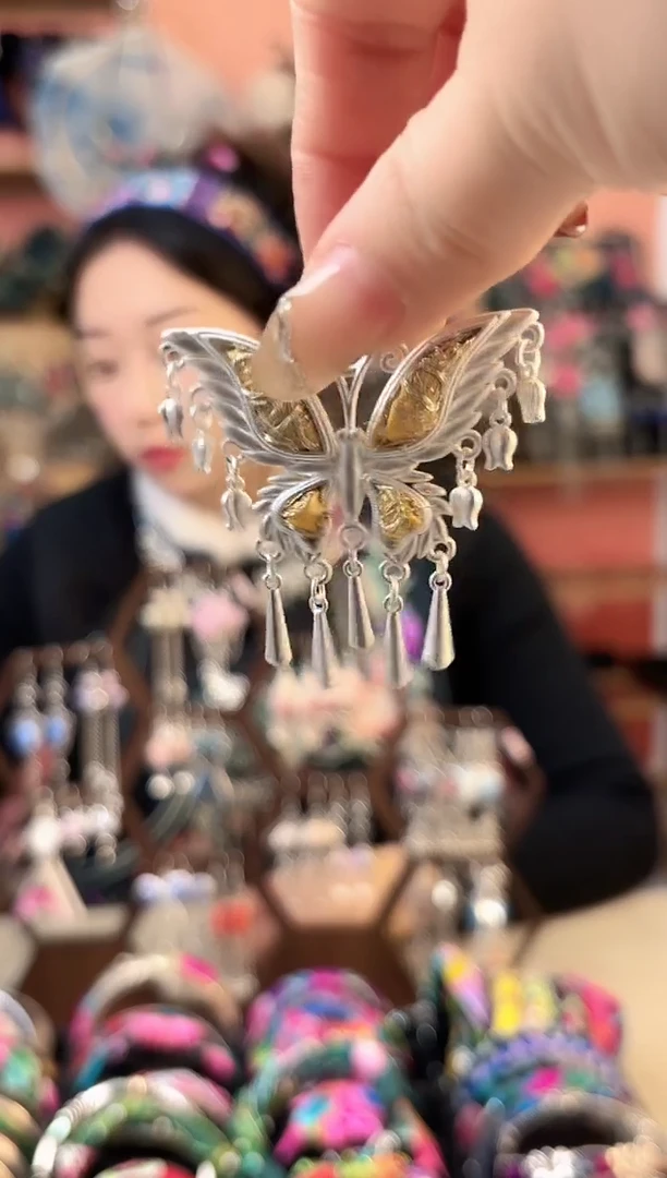 乔*艺枝独绣手工饰品89