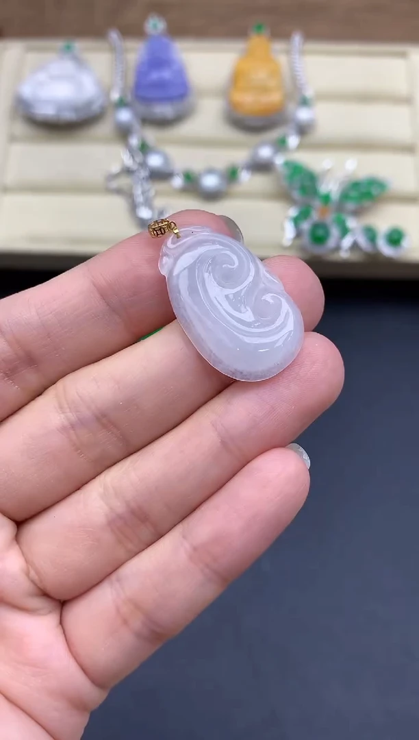 翡翠18K金镶嵌颈饰1-春日珠宝