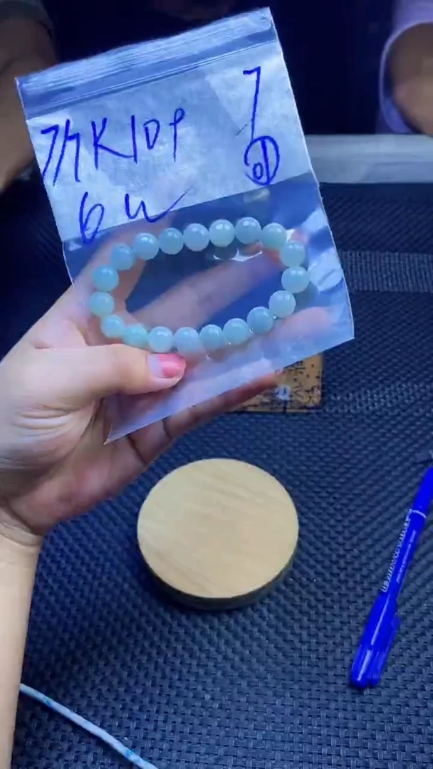 定制翡翠未镶嵌小*天然缅甸A货翡翠，多样性发货只发其一