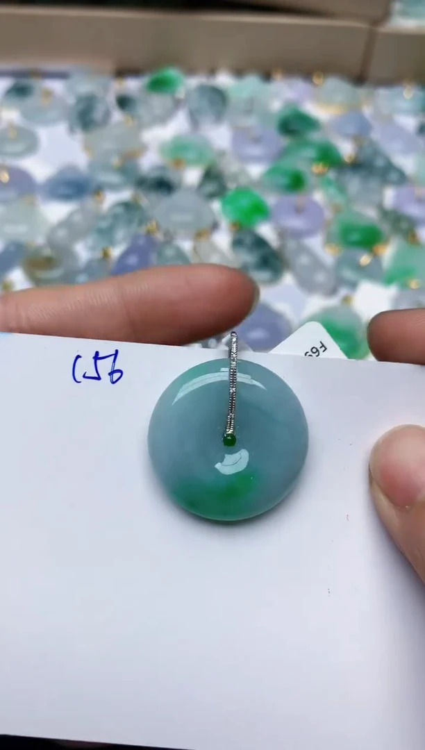 【闪购商品】翡翠颈饰18K金镶嵌天然翡翠A货