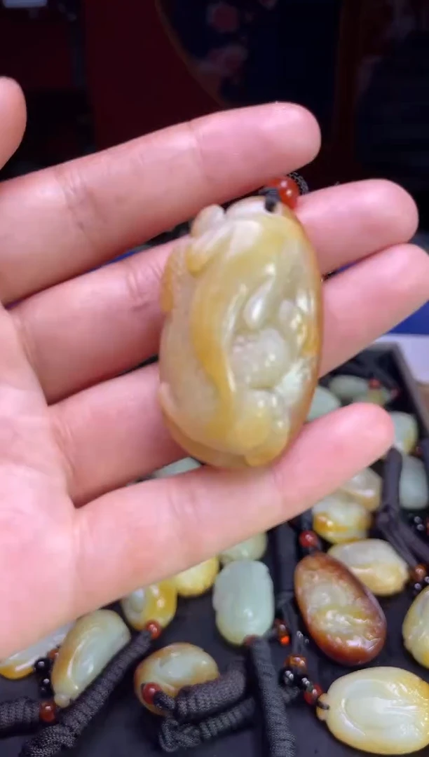 颈饰未镶嵌和田玉123