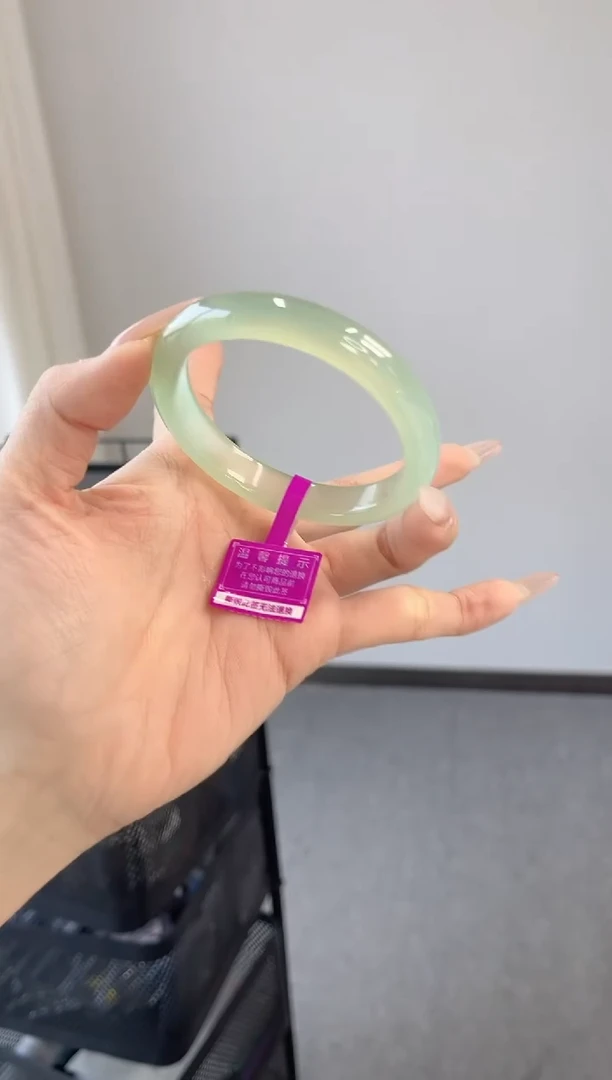 【闪购商品】玛瑙/玉髓手镯未镶嵌55-56圈