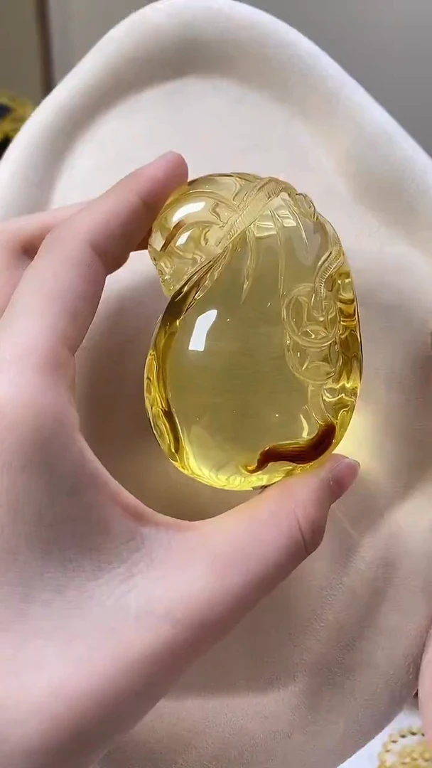 琥珀颈饰未镶嵌吊坠