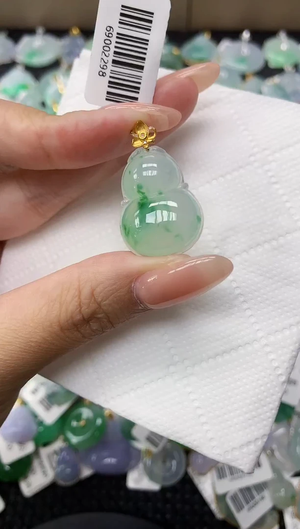 颈饰18K金镶嵌翡翠11111111111