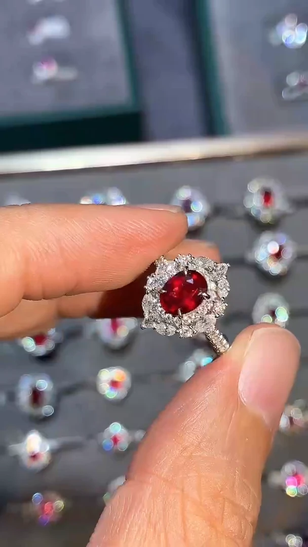 18K金镶嵌戒指红宝石【闪购】1.22ct/展会同步价/无烧鸽血红