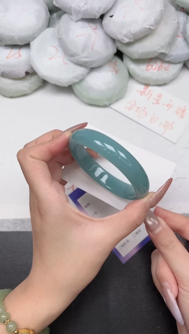 东凌女款手镯299-60.7