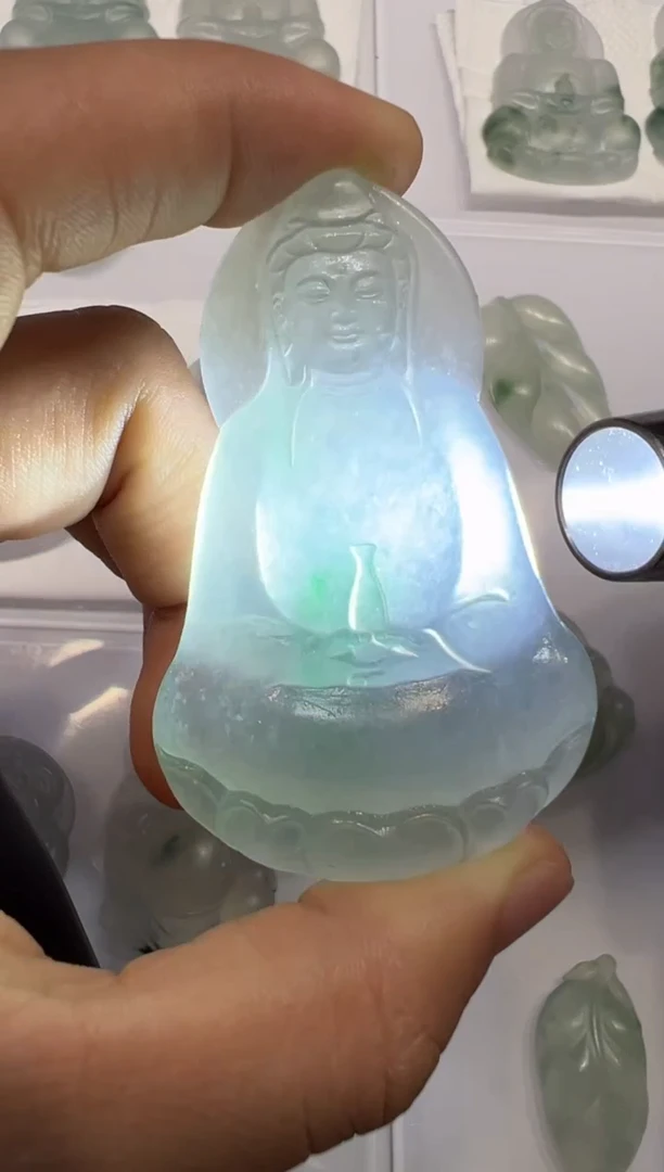 未镶嵌定制翡翠素衣