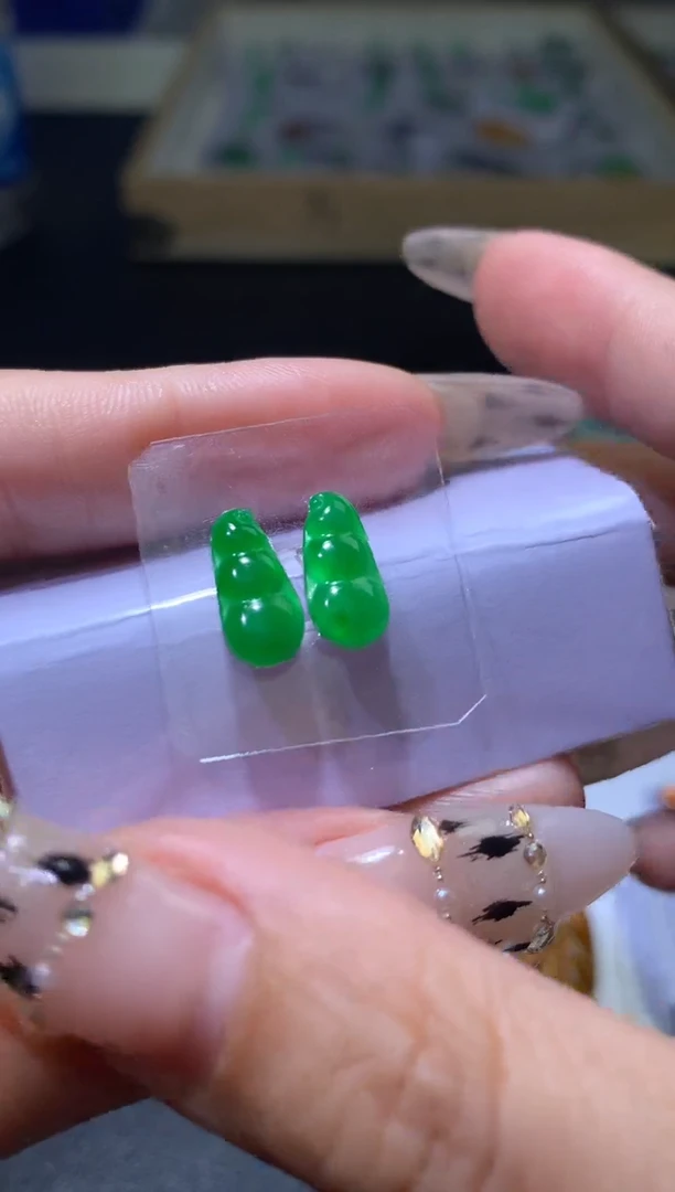 未镶嵌定制翡翠毛货  卡13.2