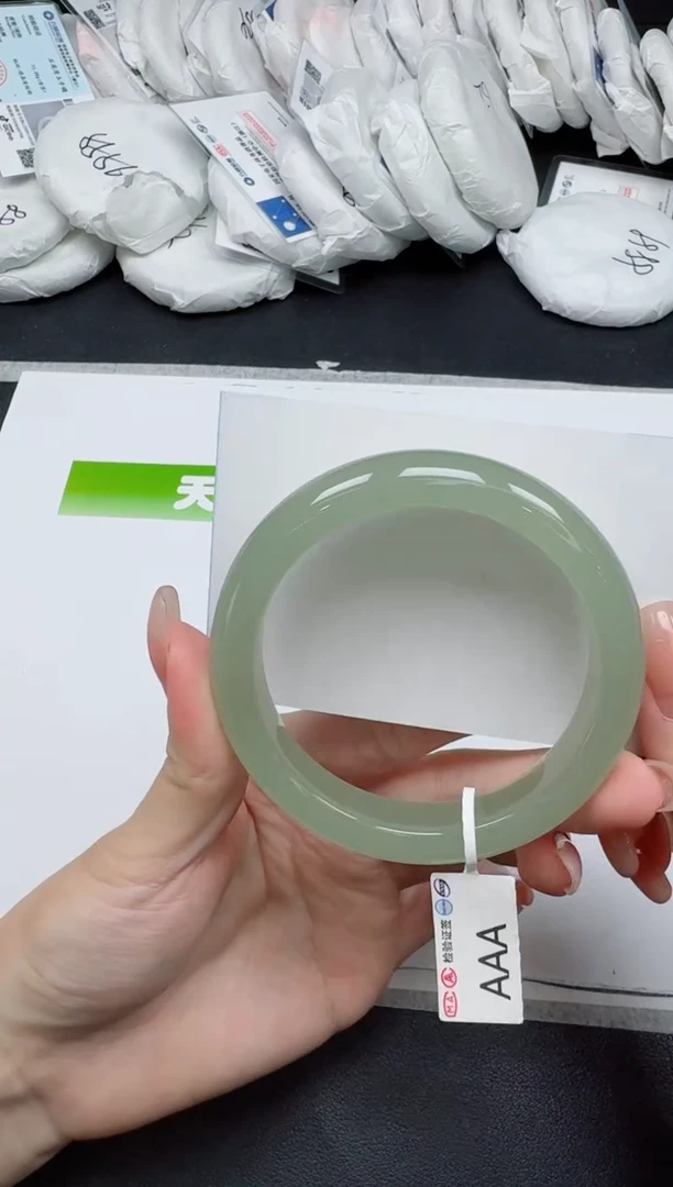 未镶嵌手镯石英质玉0223-5857