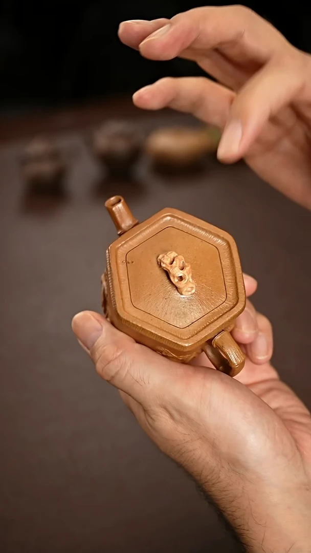 茶壶紫砂六方云竹紫砂壶80cc