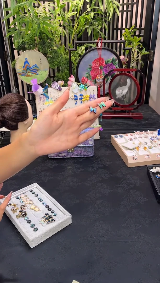 织绣阑***菲非遗苏绣手工饰品