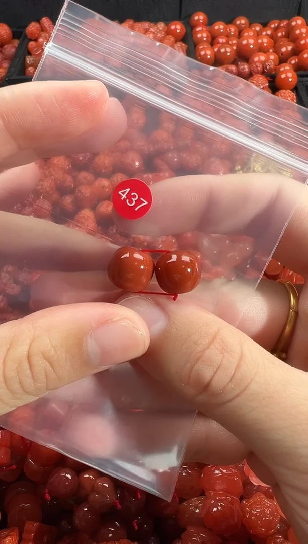 颈饰未镶嵌南红玛瑙1