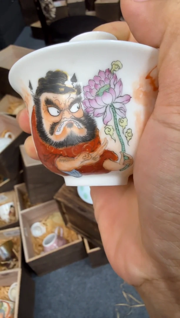 以笔为心，以瓷为纸。