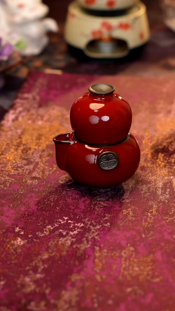 故宫红葫芦一壶两杯·········