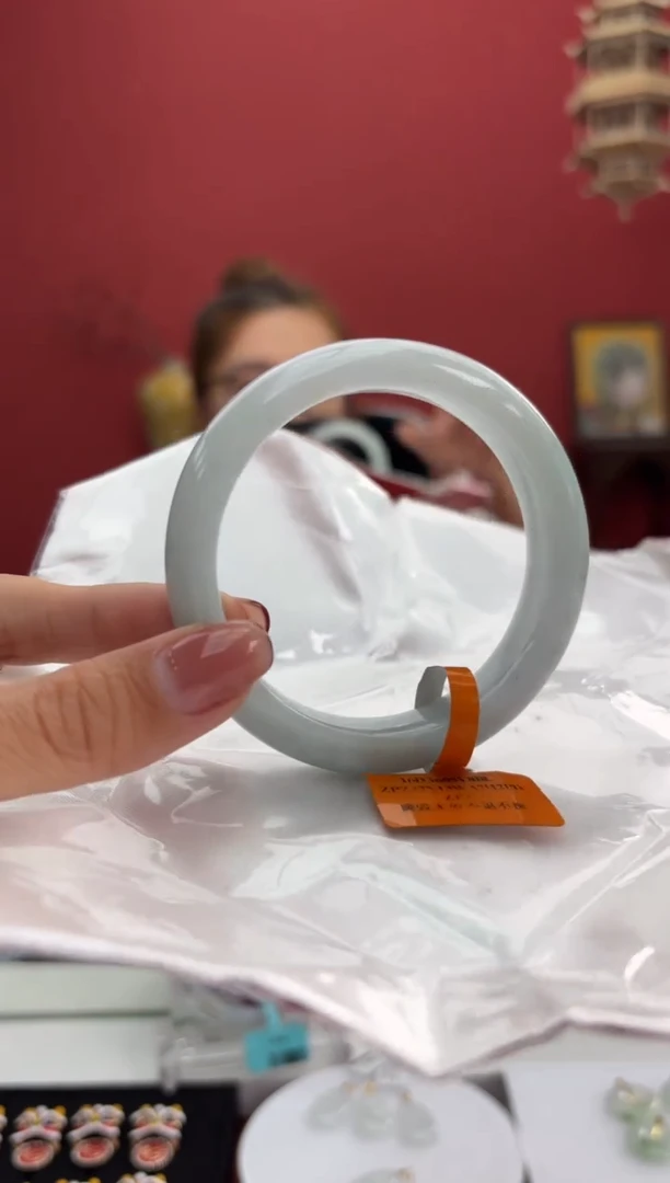 【闪购商品】翡翠手镯未镶嵌16手镯