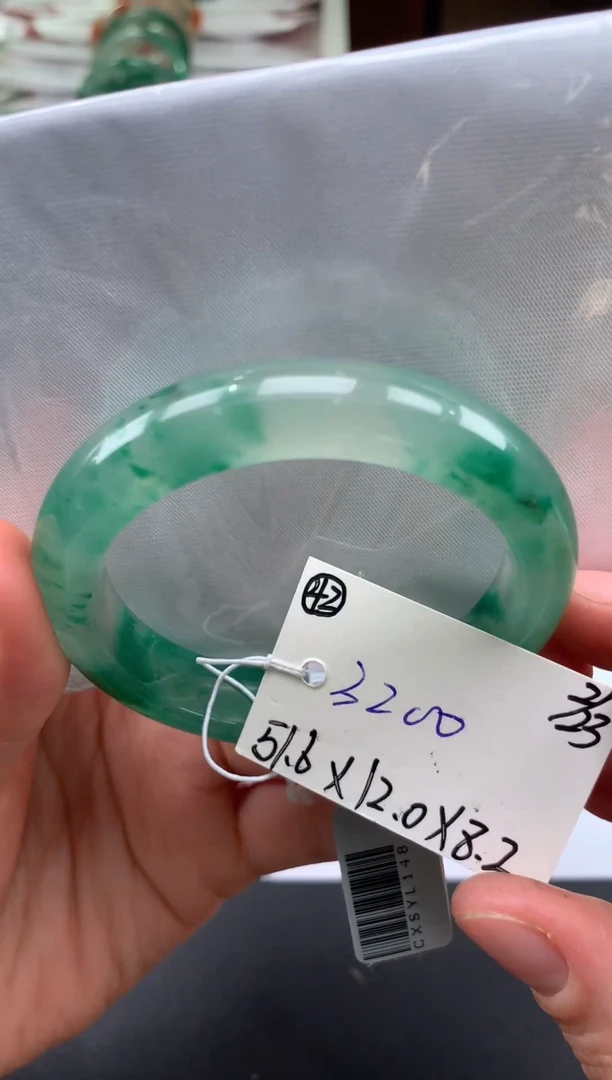 【闪购商品】石英质玉手镯未镶嵌拍下联系小耳机看购买须知！！！