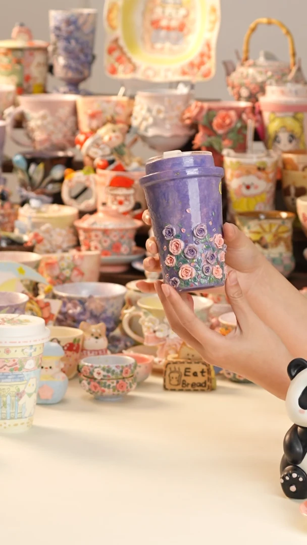 摆件陶景德镇釉下彩手绘设计师款陶瓷