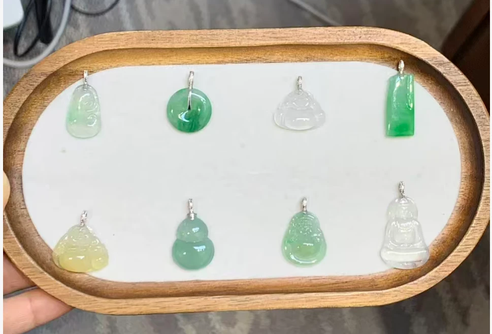 精品翡翠镶嵌吊坠礼包-11-多样性发其一