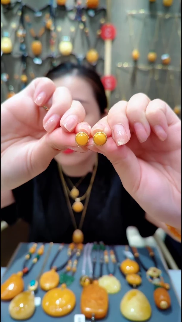 蜜蜡银S925镀金镶嵌珠宝奇石﹣F167蜜蜡耳坠