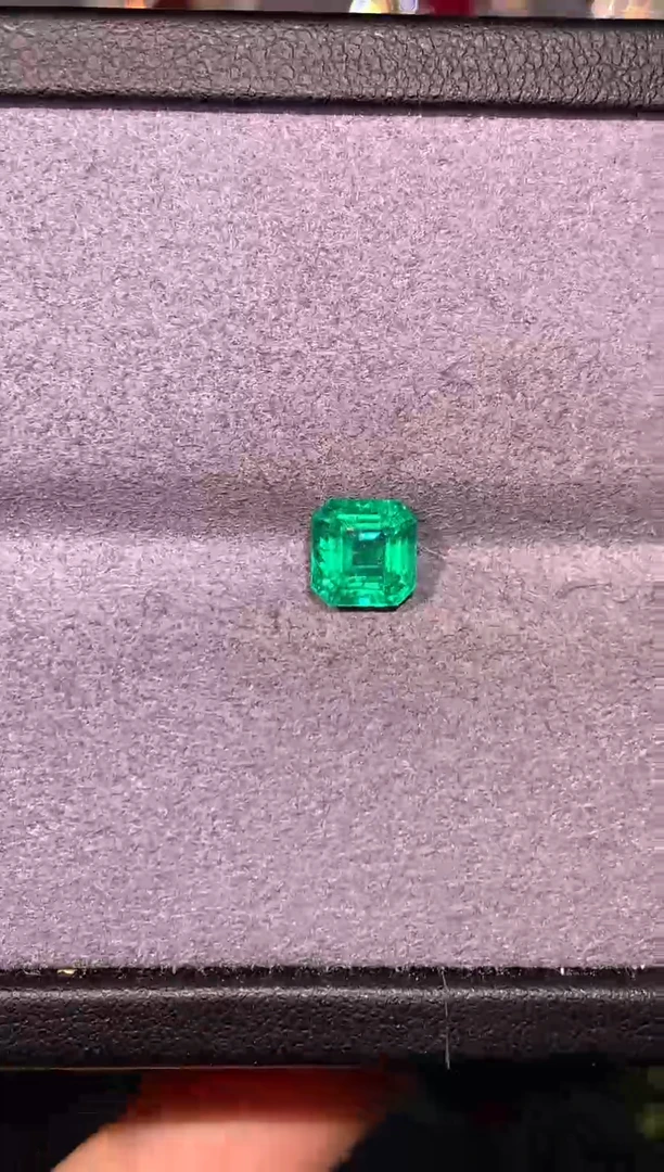 裸石祖母绿1.44ct赞比亚VVG微油吉尔德