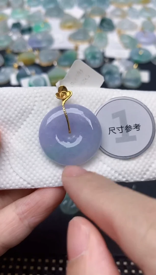 颈饰18K金镶嵌翡翠天然缅甸A货翡翠