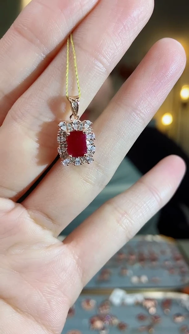银S925镶嵌颈饰红宝石颈饰