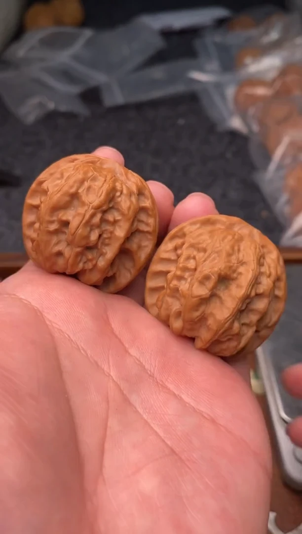 【闪购商品】文玩核桃把件G260号38尺磐石