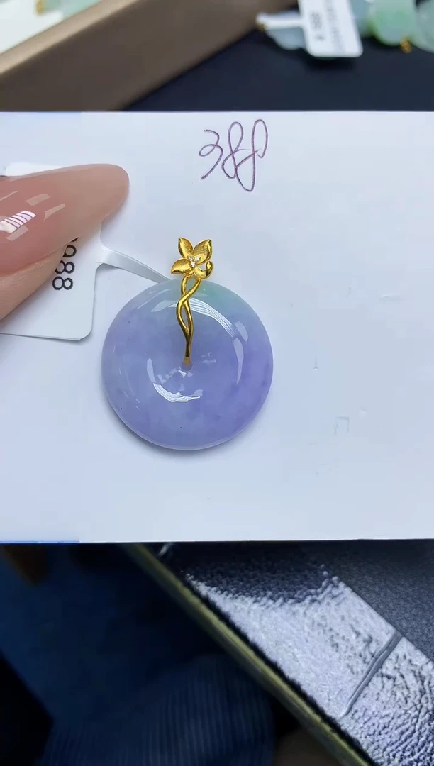 翡翠18K金镶嵌颈饰天然翡翠A货