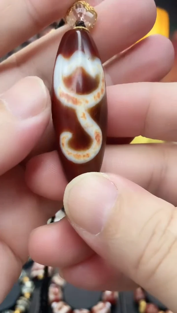 玛瑙/玉髓项链未镶嵌水莲花吊坠