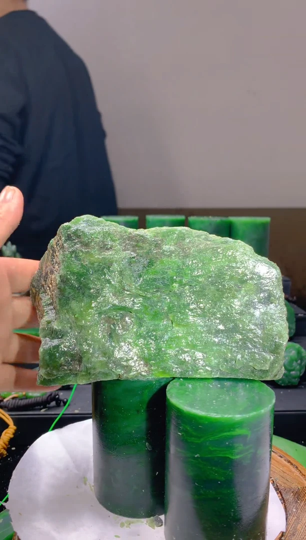 未镶嵌和田玉珠宝半成品1