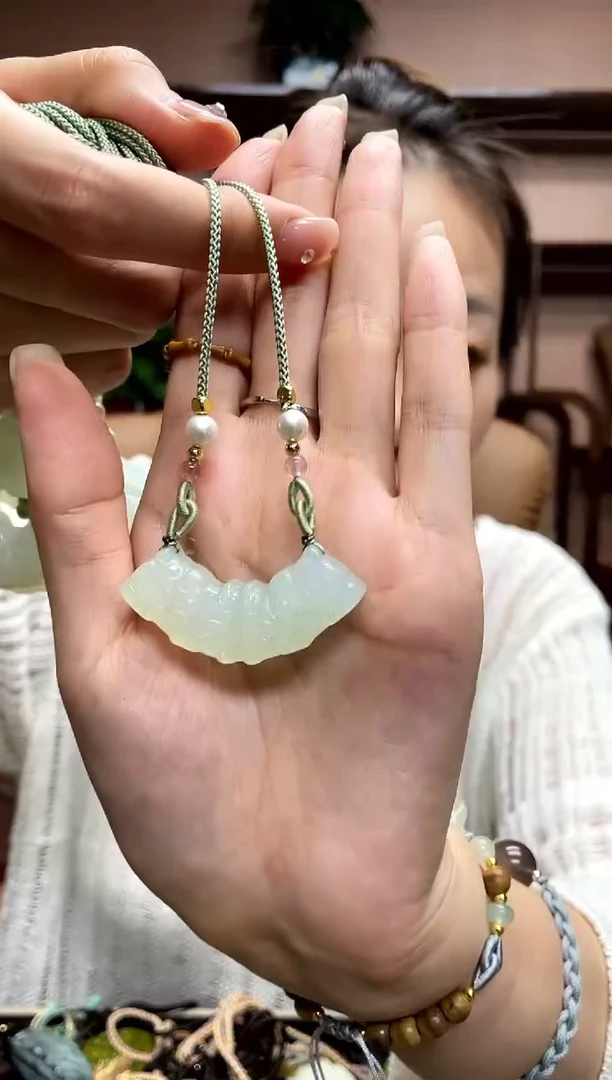 【闪购商品】岫玉吊坠未镶嵌·