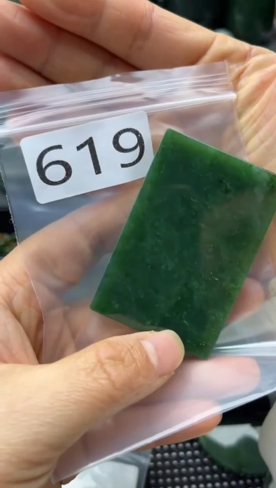 未镶嵌和田玉珠宝半成品牌子