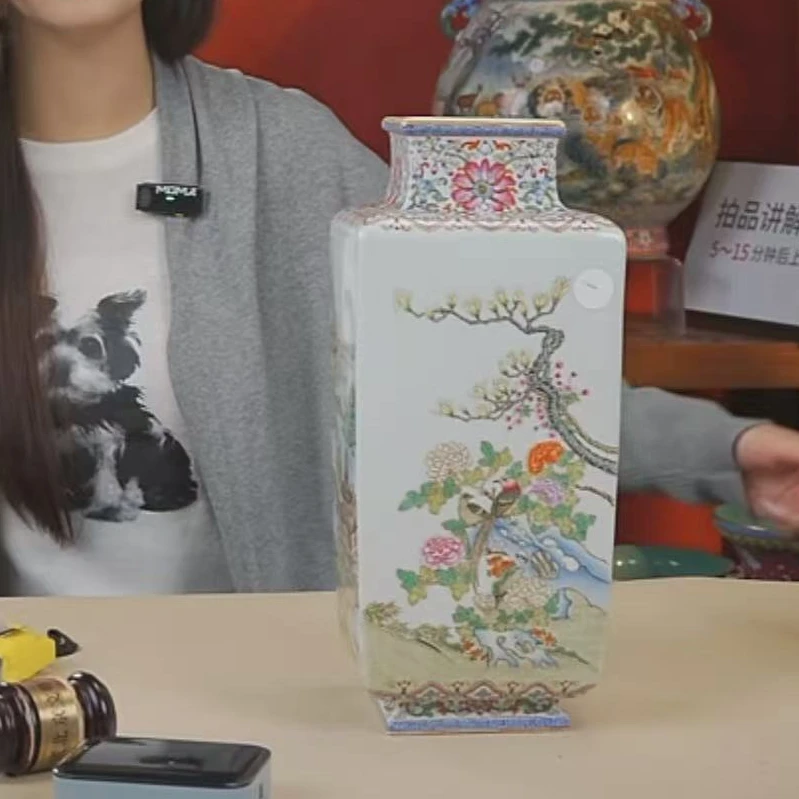 国呈拍卖古董瓷器
