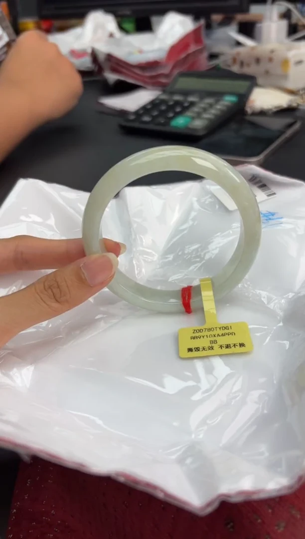 未镶嵌手镯翡翠翡翠手镯5