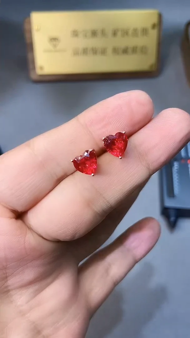 【闪购商品】红宝石耳饰银S925镶嵌354