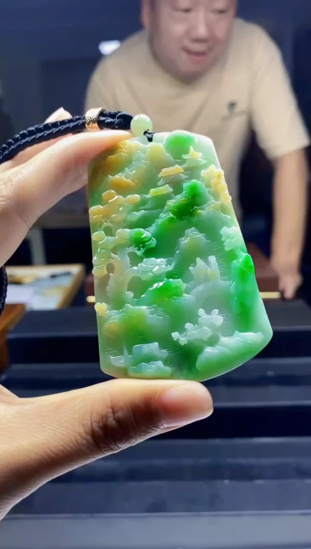 翡翠未镶嵌颈饰翡翠A货