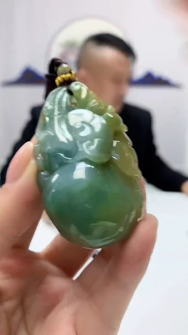 【闪购商品】定制翡翠未镶嵌4969ms-毛货169挂件