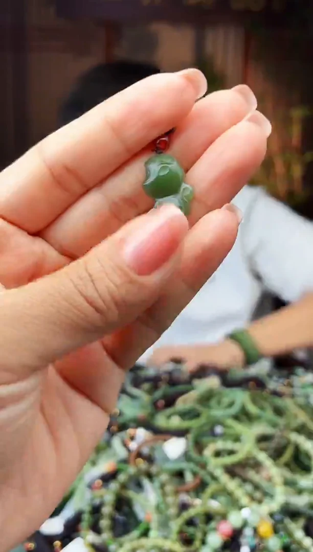 颈饰未镶嵌和田玉多样性发货拍一发一