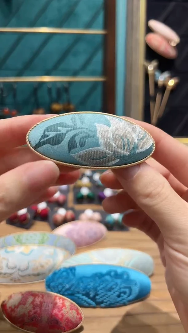 【闪购商品】【一物一拍专车】小号花花弹簧夹AA