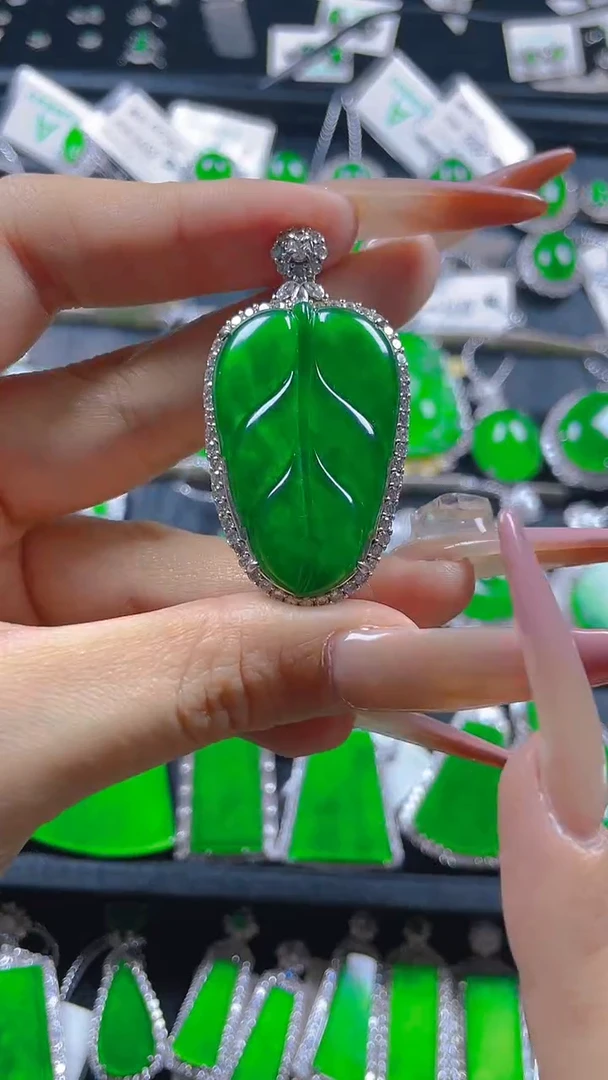 颈饰银S925镶嵌翡翠11